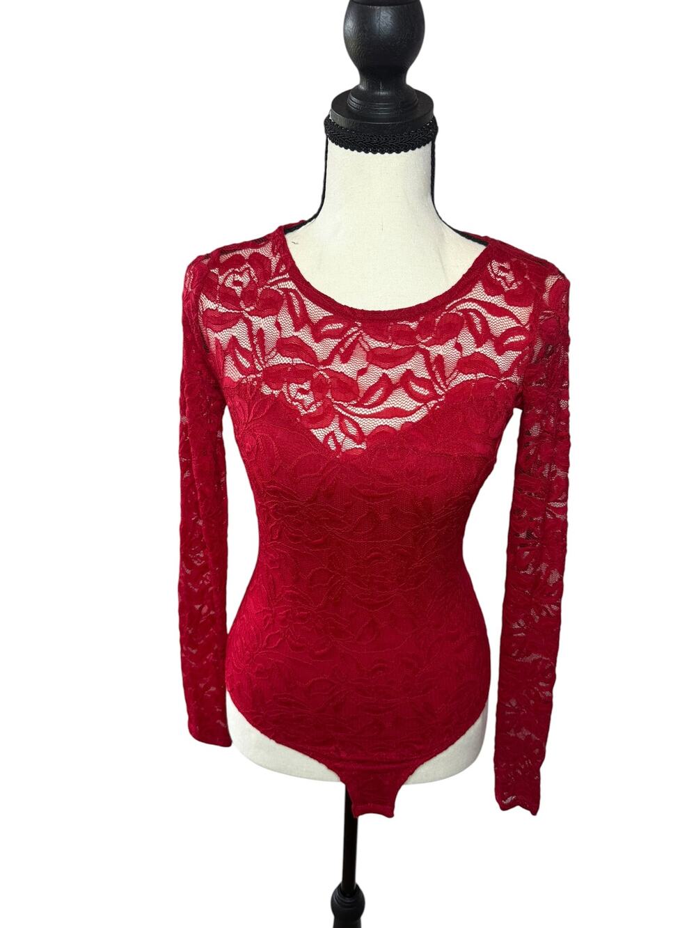 Material Girl Red Lace Open Back Long Sleeve Bodysuit Women's Small